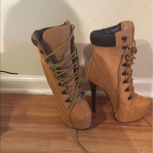 Ankle boots